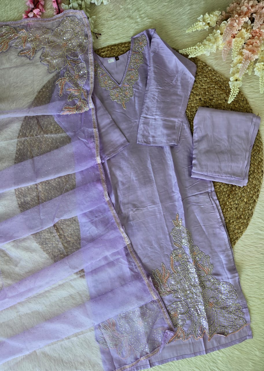 HO Silk Kurta Set