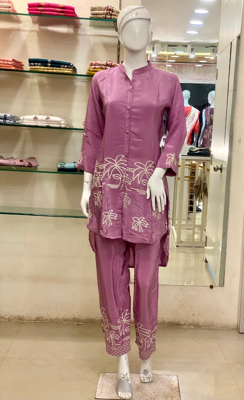 Natural Crape Coord set